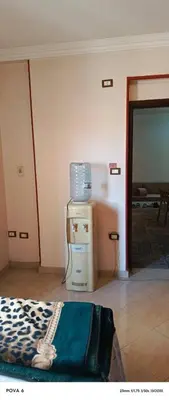 a room with a room with a room with aperature at المنشيه هاوس in Maţār al Malik Ḩusayn