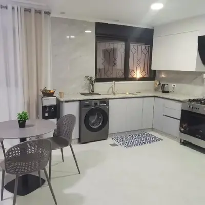 2 Master Bedroom Deluxe Apartment Queen Alia Airport Families Women ONLY
