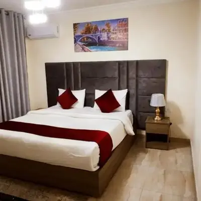 Golden Hotel